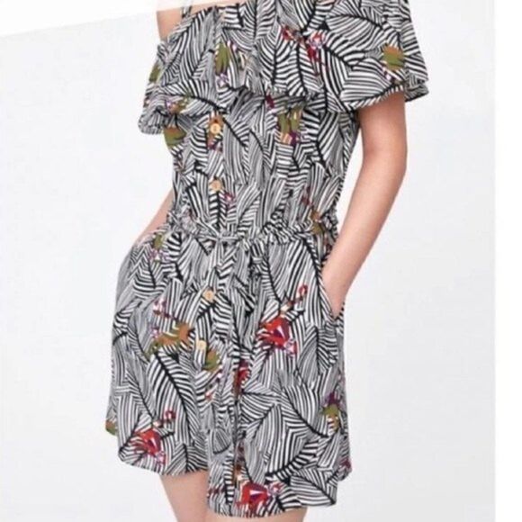 2 for $30 ZARA BASIC Animal Print Romper - Picture 11 of 11